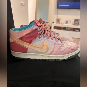Nike Dunk Mid x Social Status Strawberry Milk